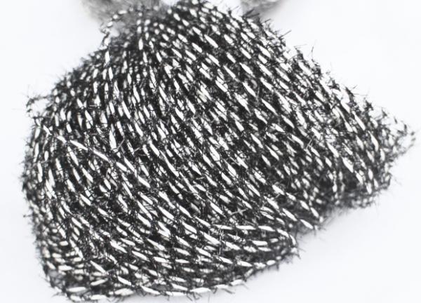 Finnisches Papiergarn 1,65 fluffy Glitter, licorice
